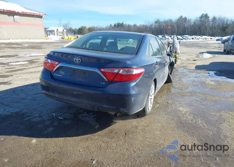 2016 Toyota Camry Le z USA, uszkodzony, nr VIN 4T4BF1FK0GR573359